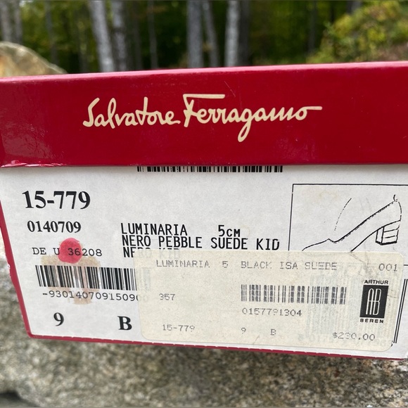 Salvatore Ferragamo Suede Pumps - Picture 6 of 10